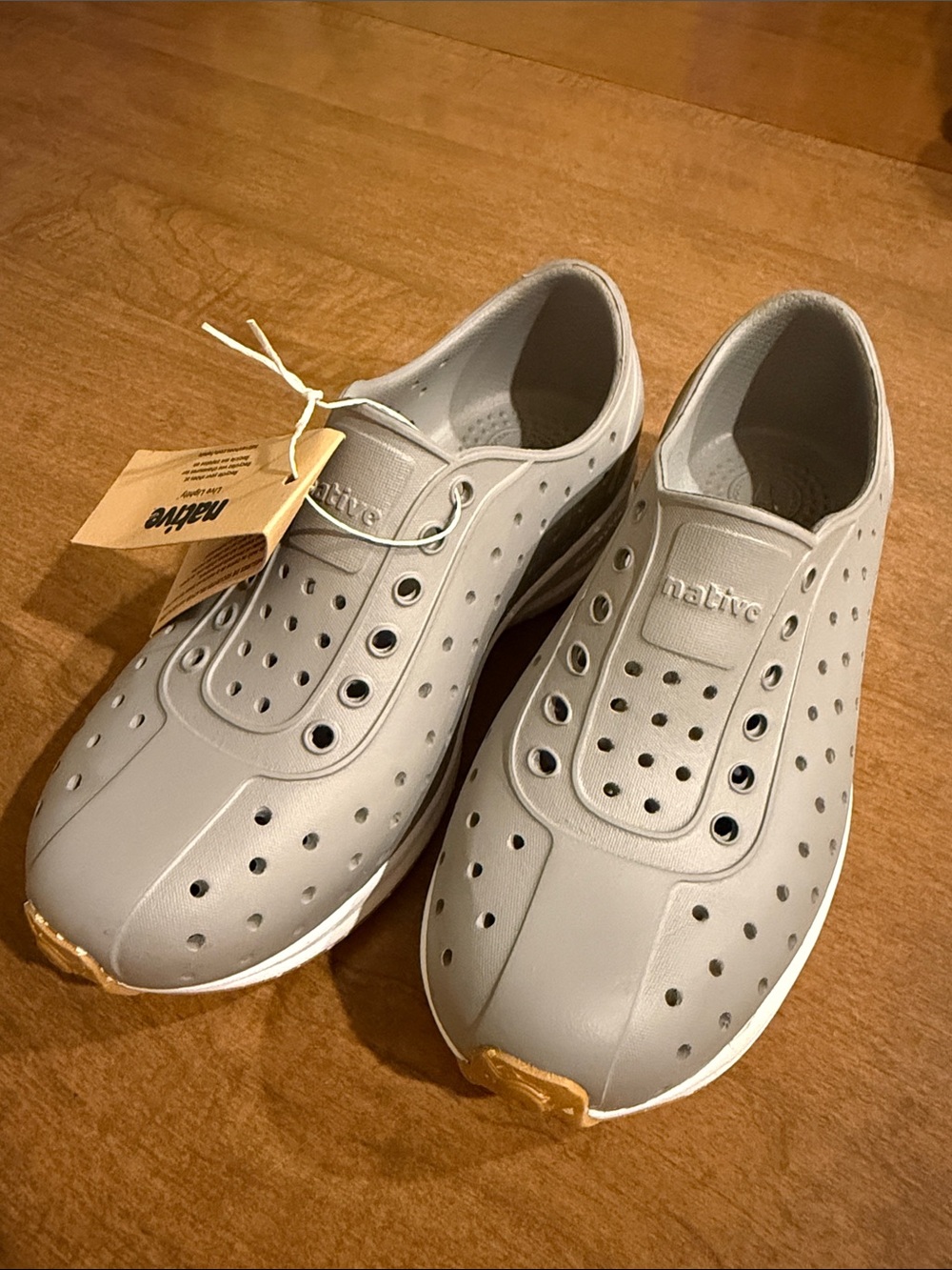 NWTNative Robbie Sugarlite Slip-On Shoes Pigeon Grey/White Unisex Kid's Size C13